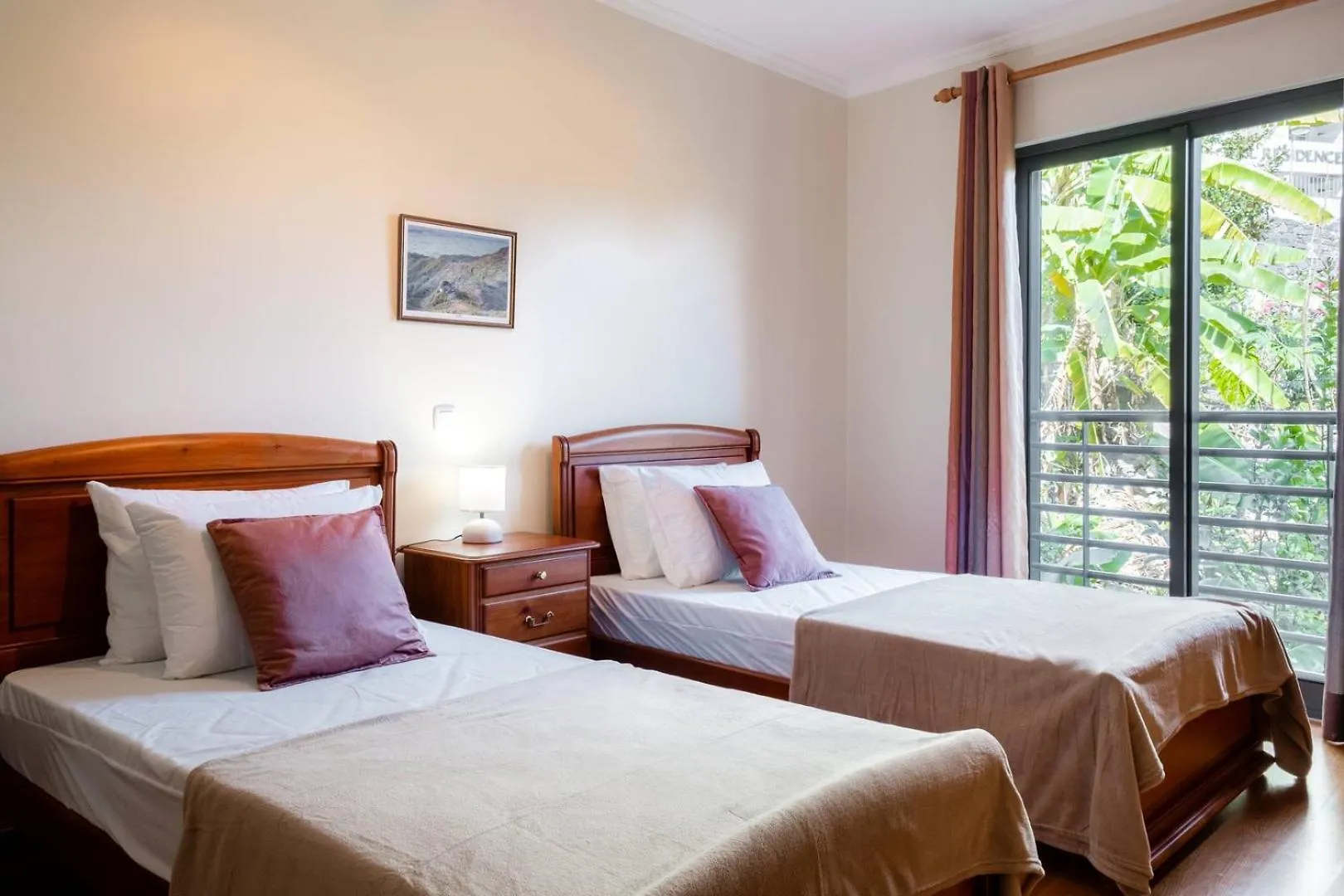 Апартаменты Guestready - Lido View Near The Beach Фуншал